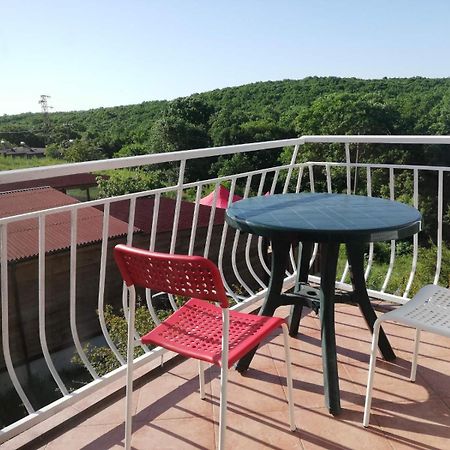 Guest House Fanny Sinemoretz Extérieur photo