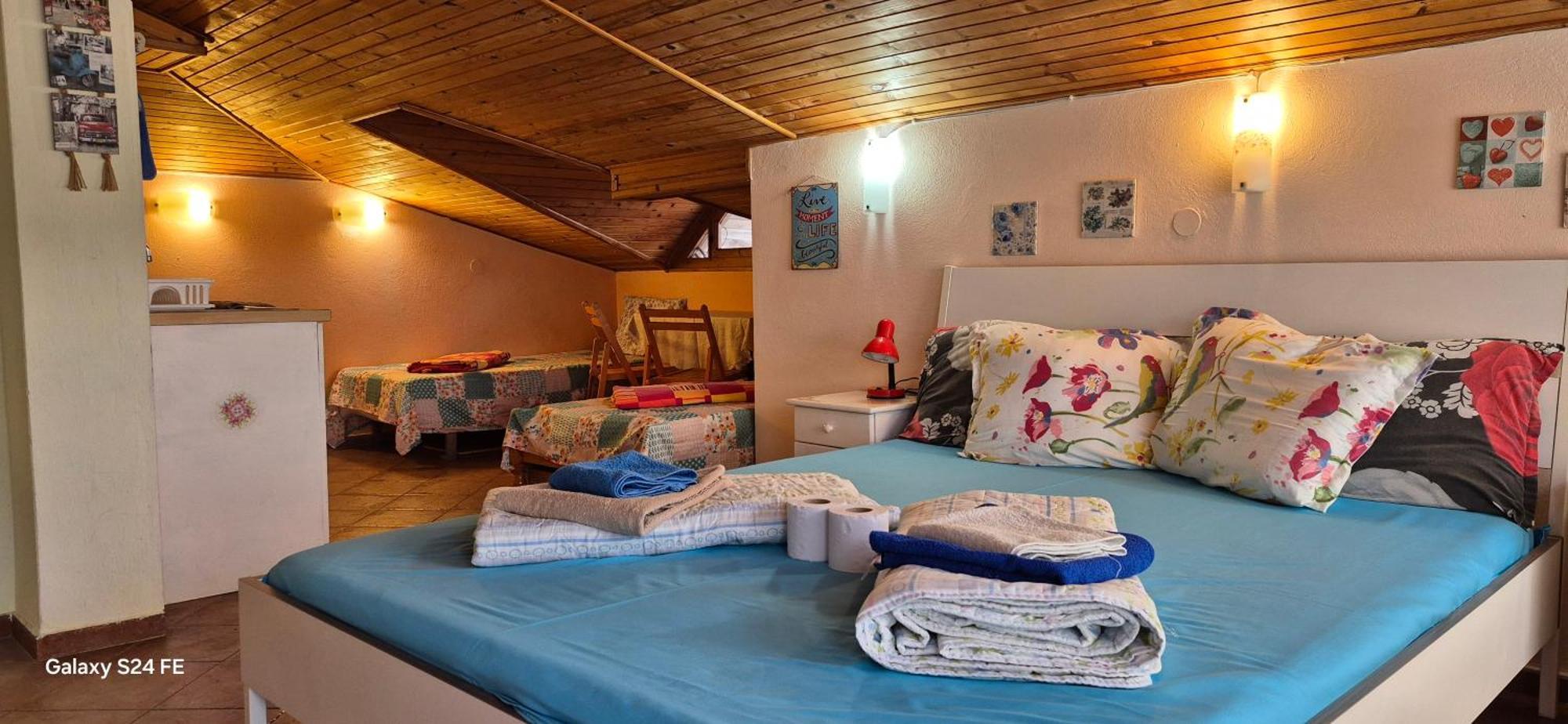 Guest House Fanny Sinemoretz Chambre photo