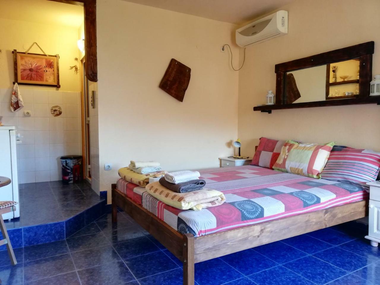 Guest House Fanny Sinemoretz Extérieur photo
