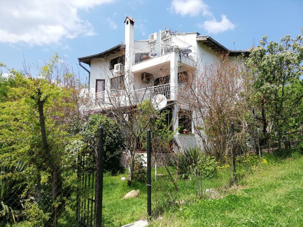 Guest House Fanny Sinemoretz Extérieur photo
