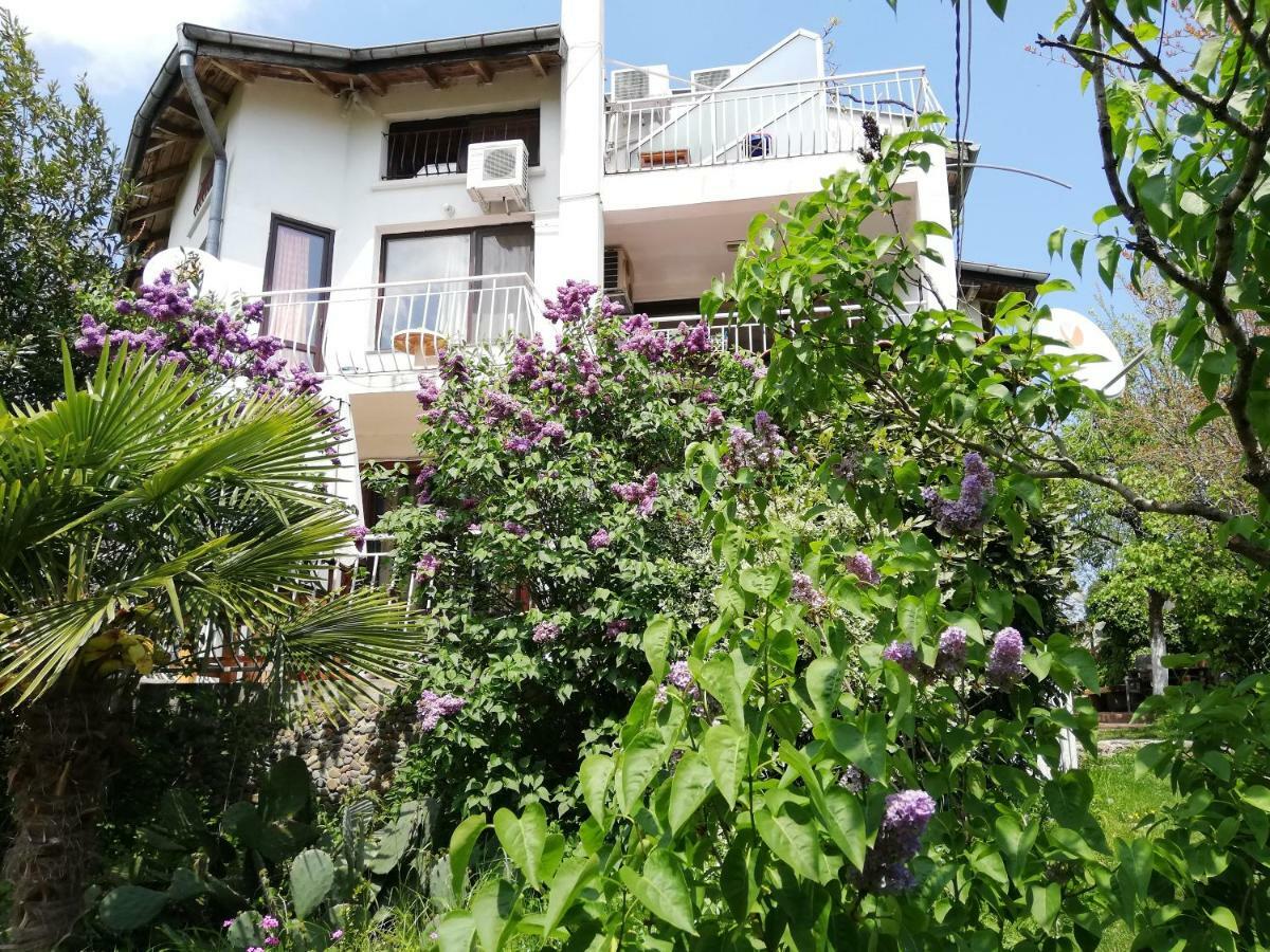 Guest House Fanny Sinemoretz Extérieur photo