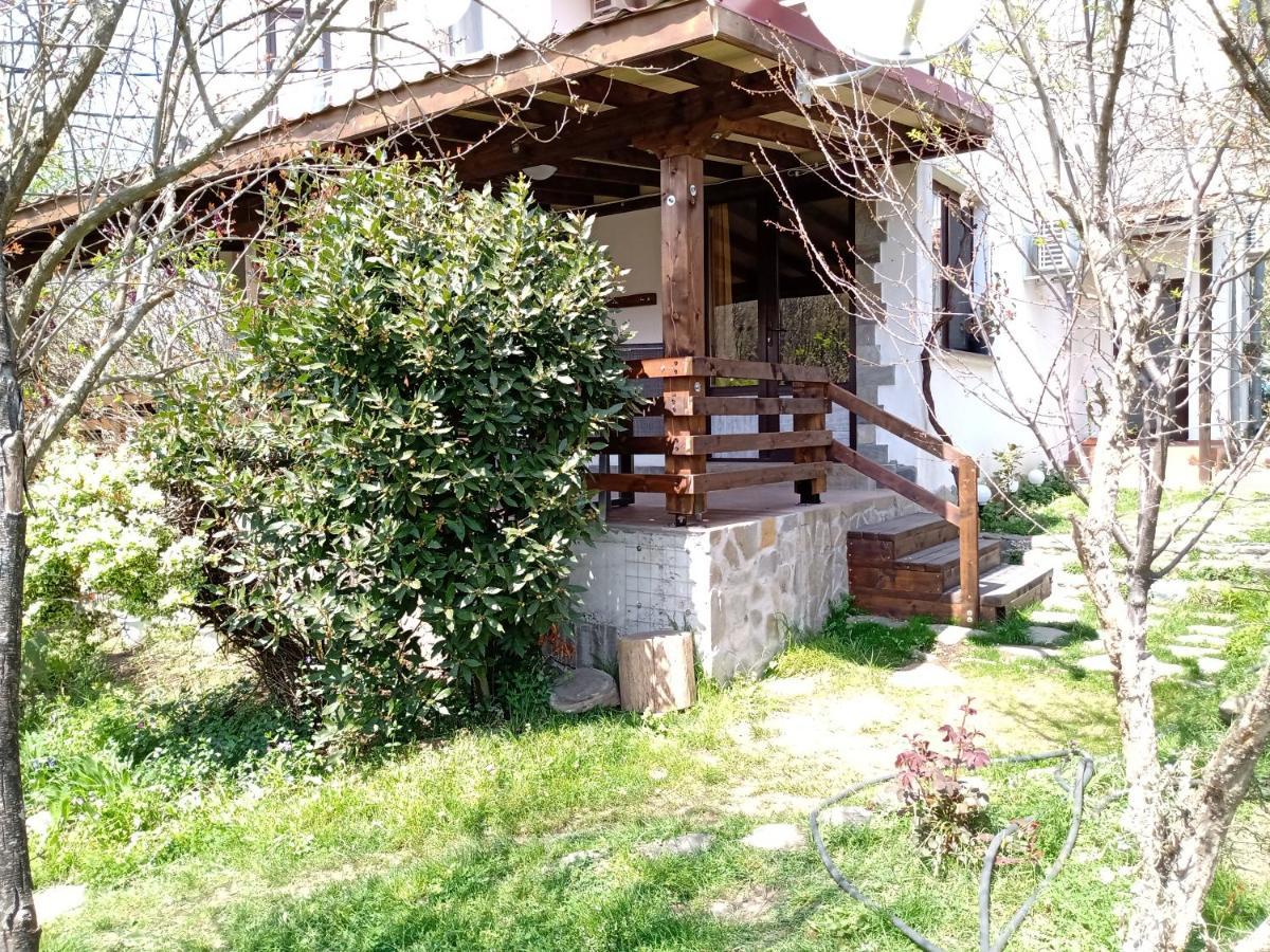 Guest House Fanny Sinemoretz Extérieur photo