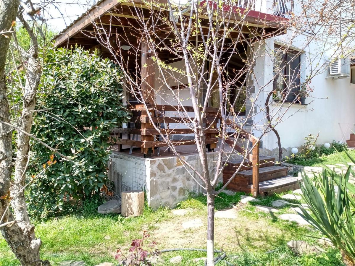 Guest House Fanny Sinemoretz Extérieur photo